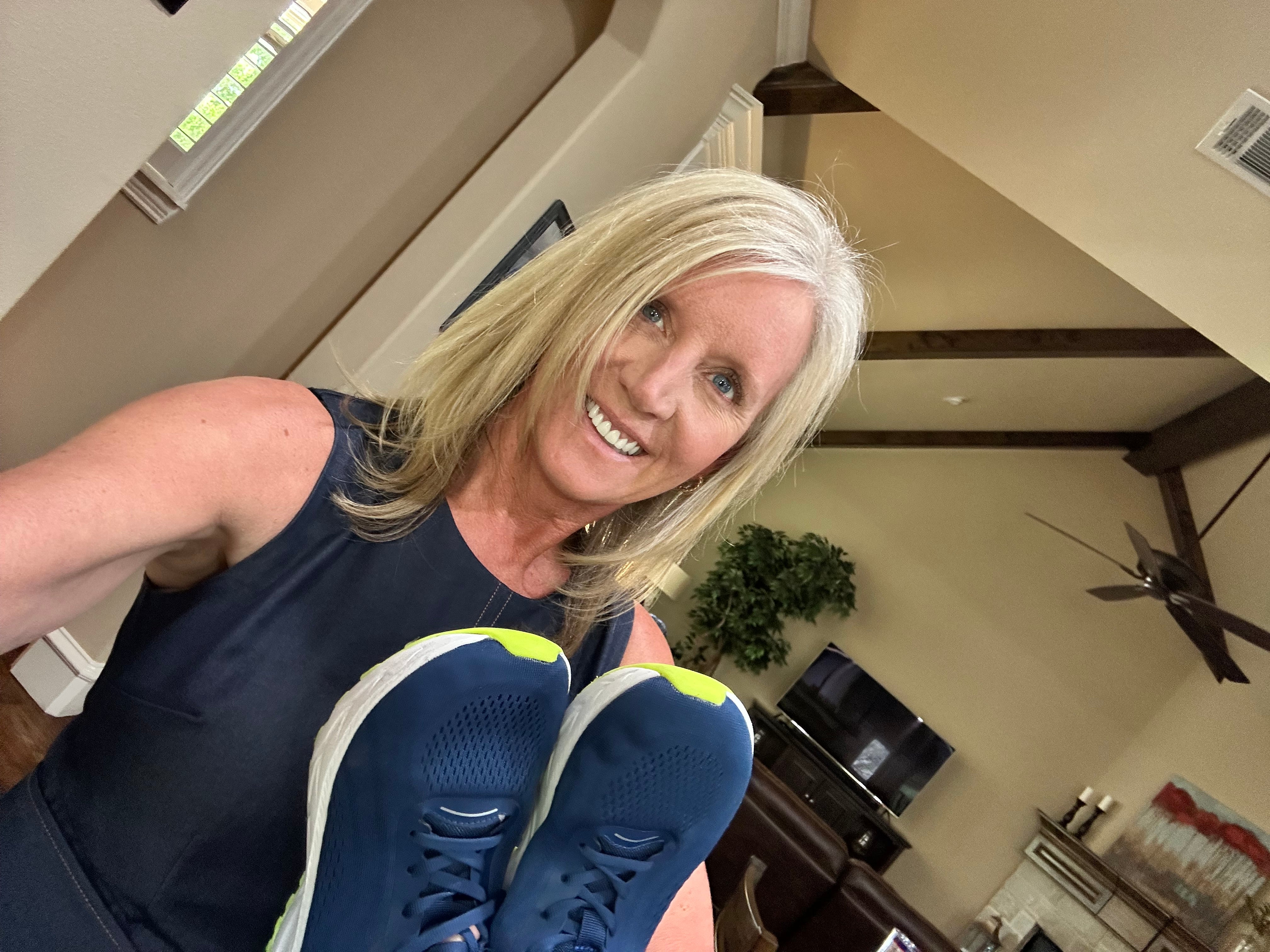 Betty R., 67, Naples, FL, VERIFIED BUYER